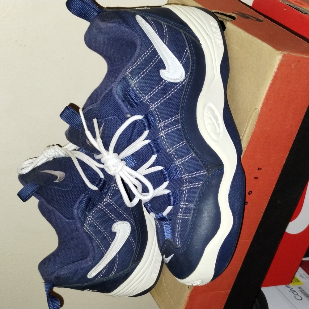 Navy&White Nike